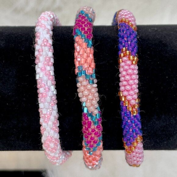 HAND CRAFTED in Nepal Beaded Bracelets (set of 3) PINK1 - Picture 1 of 4